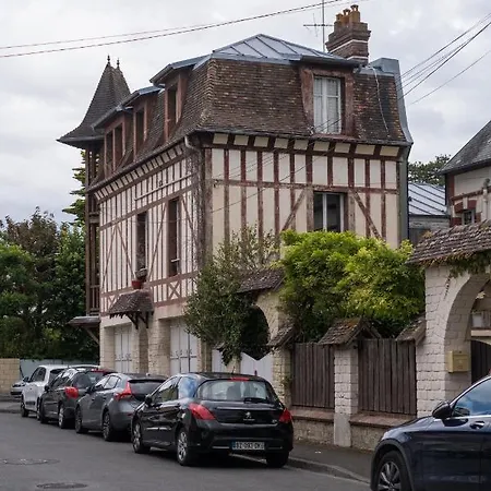 Cosy Chic Hyper-centre 4 Pers, 2 Bedrooms , 2 Sdb, Terrasse, Wifi *