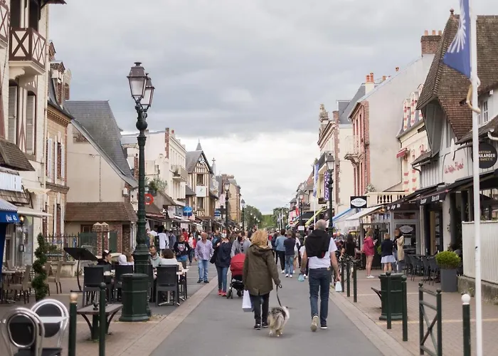 Cosy Chic Hyper-centre 4 Pers, 2 Bedrooms , 2 Sdb, Terrasse, Wifi Cabourg