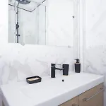 Cosy Chic Hyper-centre 4 Pers, 2 Bedrooms , 2 Sdb, Terrasse, Wifi *