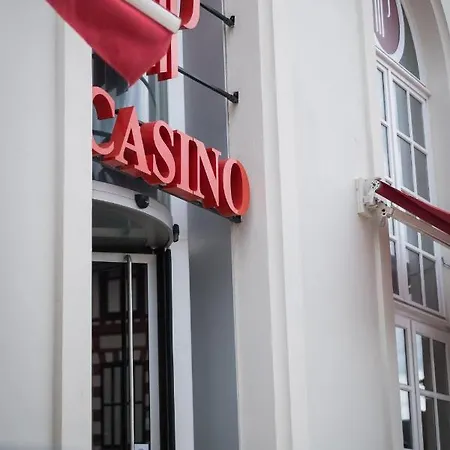 Cosy Chic Hyper-centre 4 Pers, 2 Bedrooms , 2 Sdb, Terrasse, Wifi Διαμέρισμα Cabourg